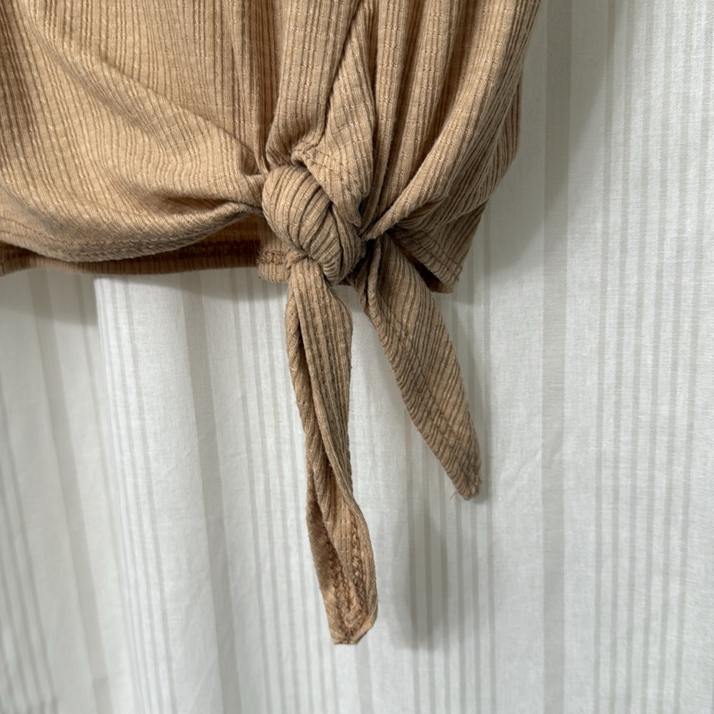 EUC Olivia Rae Waffle Knit Tie Front Tee - Picture 3 of 5